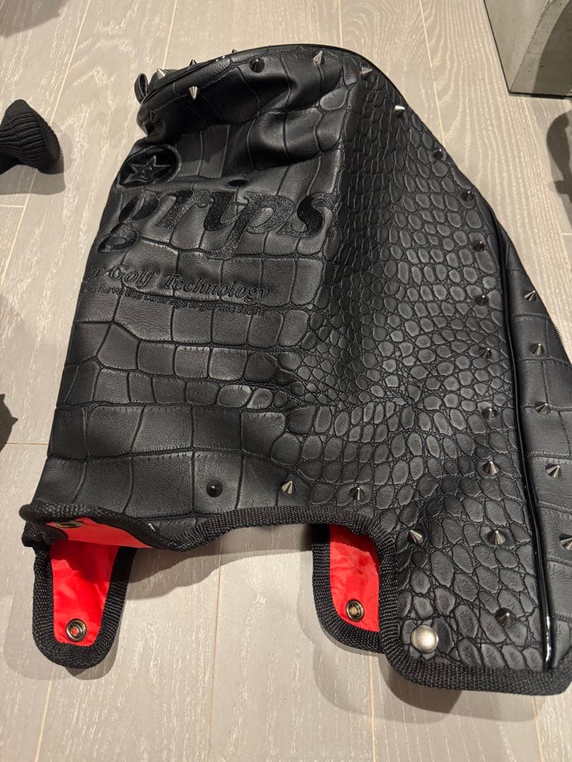 エリートグリップ 限定品　クロコスタッズ付きキャディバック