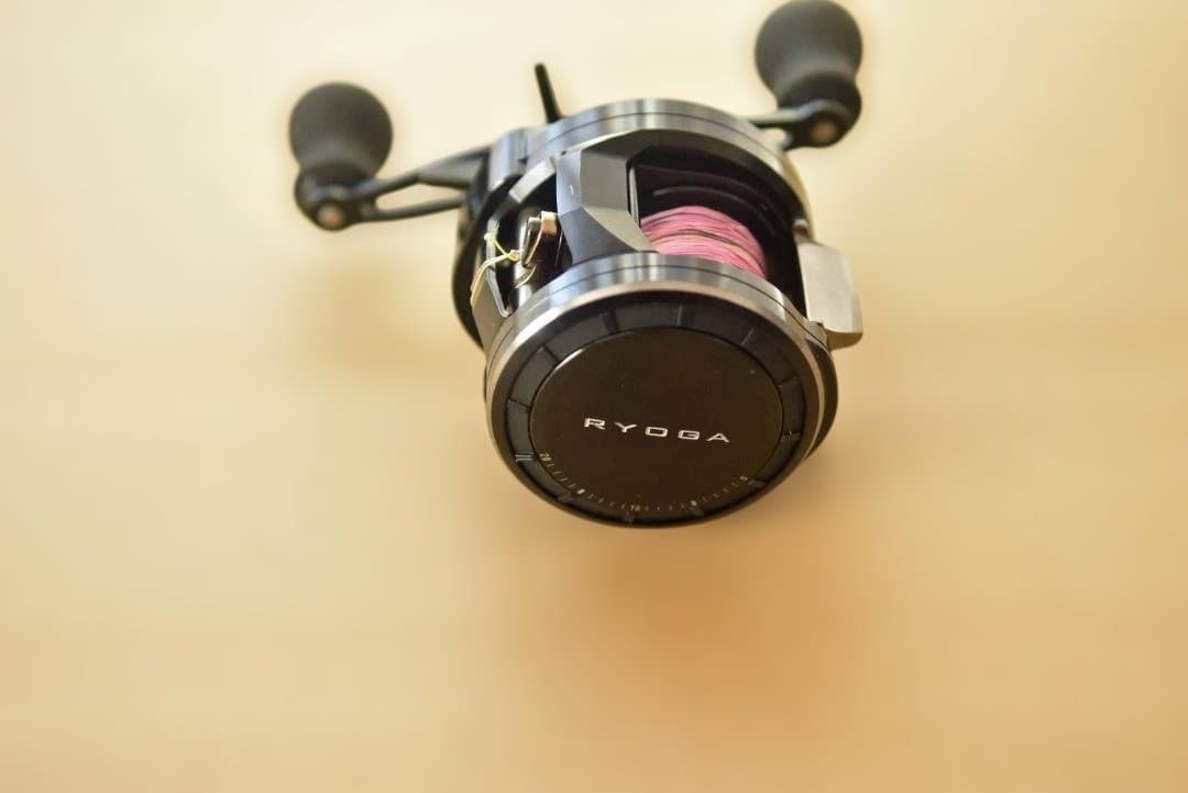 RYOGA 両軸リール 1016H　黒