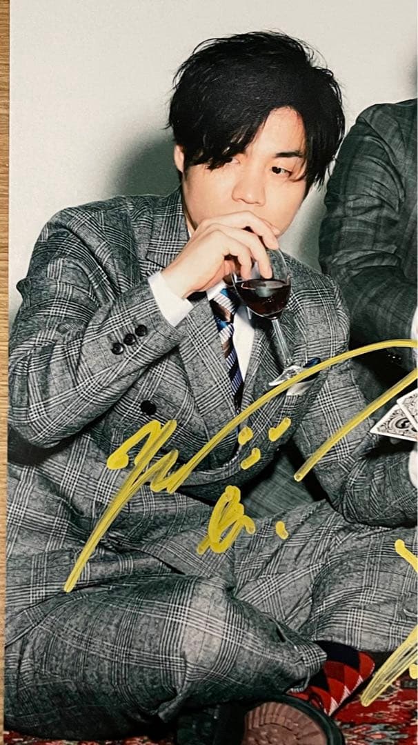 Official髭男dism 直筆サイン入り写真