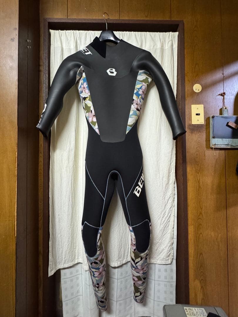 「超美品」BEWET セミドライ 5/3mmウェットスーツ