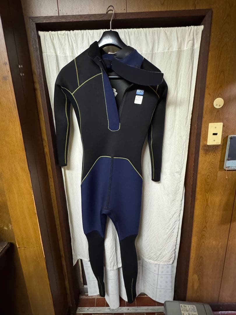 「超美品」BEWET セミドライ 5/3mmウェットスーツ