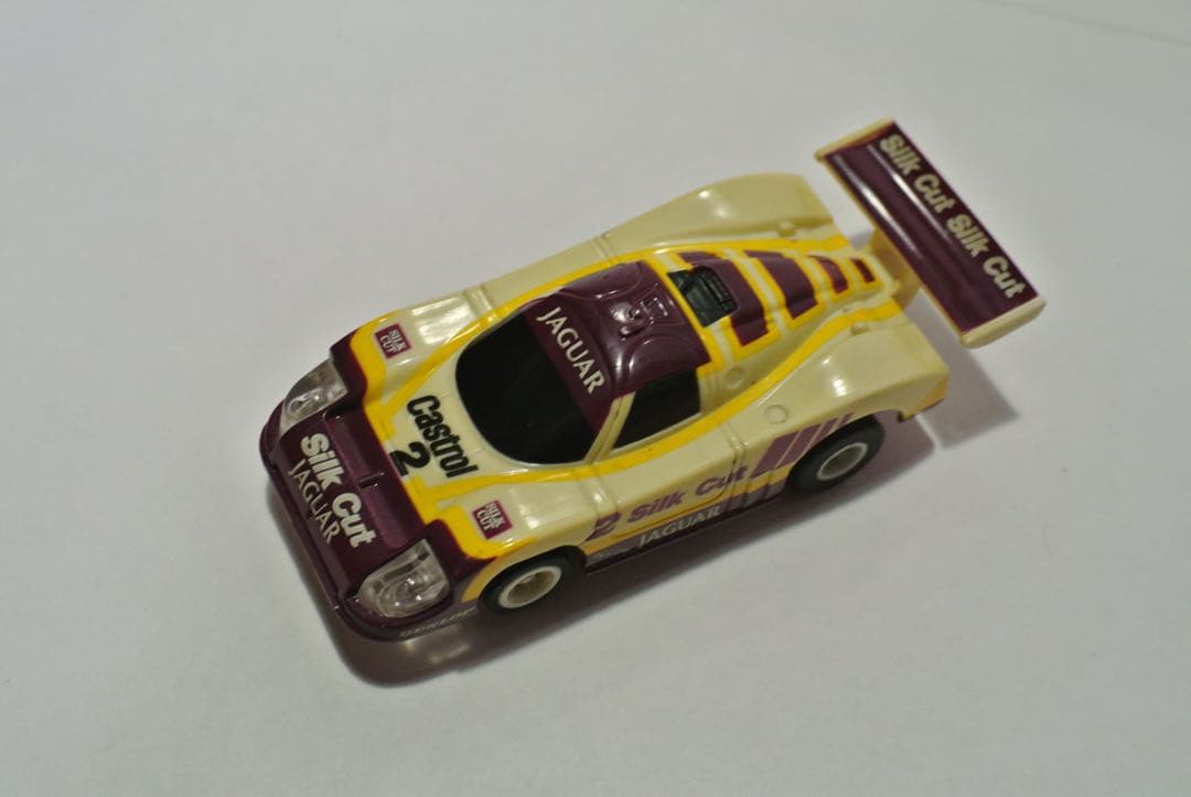 トミーマグナカー・ナイトランセット・ターボコントローラーとカーセット・ジャガー