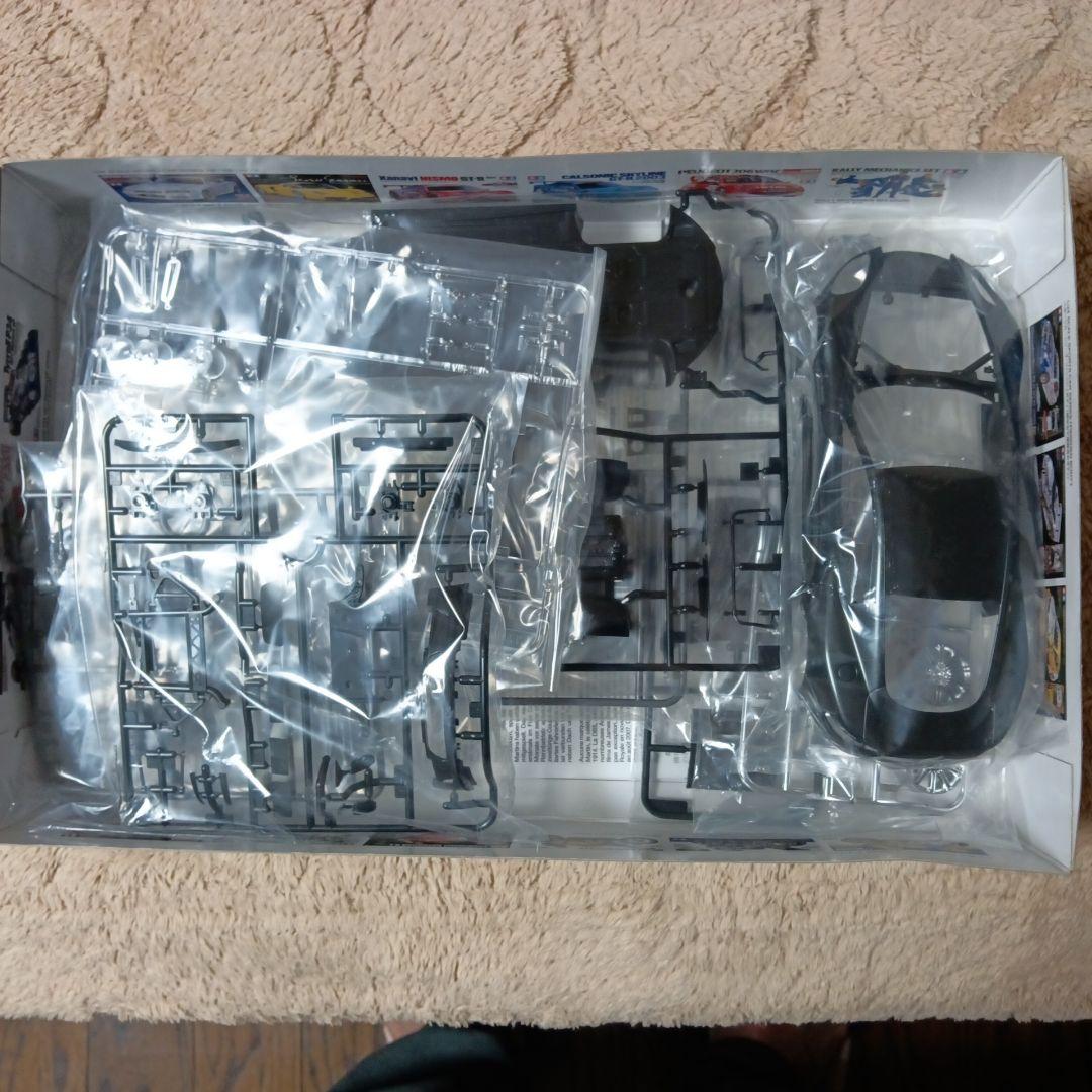 TAMIYA Aston Martin DBS 1/24 プラモデル