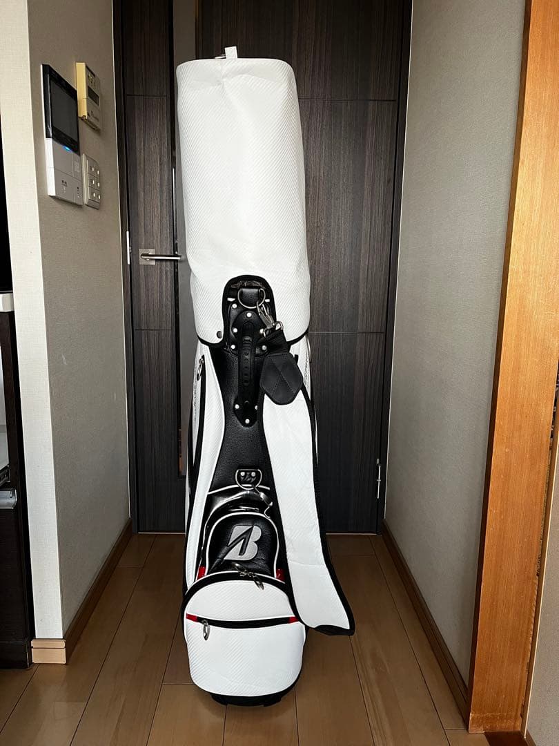 美品ブリヂストン ゴルフ カートバック　キャディバッグ ホワイト　ツアーBメンズ