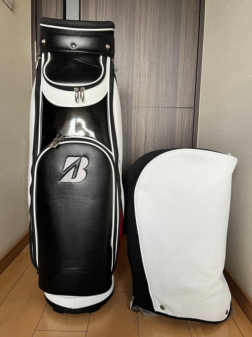美品ブリヂストン ゴルフ カートバック　キャディバッグ ホワイト　ツアーBメンズ