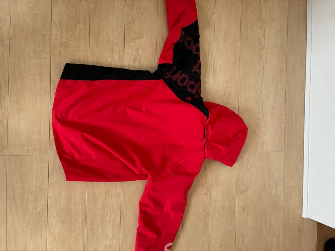 デサント　ジュニアスキーウェア 上下セット　赤/黒 フード付き160