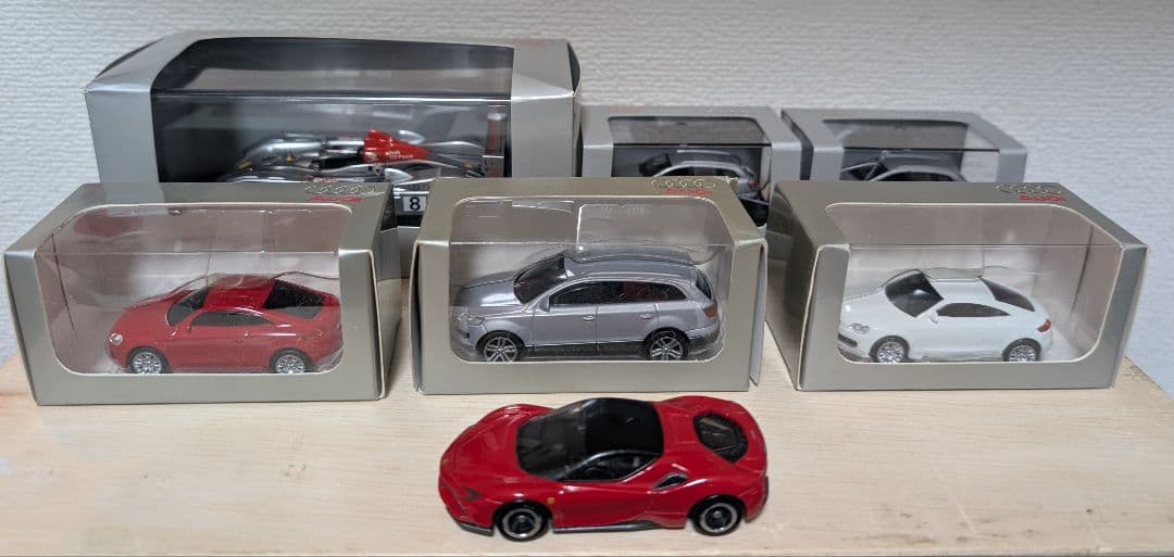 【アウディ純正模型】スパーク アウディ R10 TDI ルマン2006優勝 他