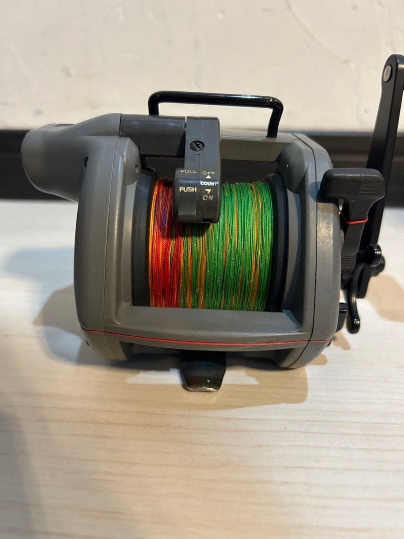 【美品】シマノ TITANOS 船 4000 EX