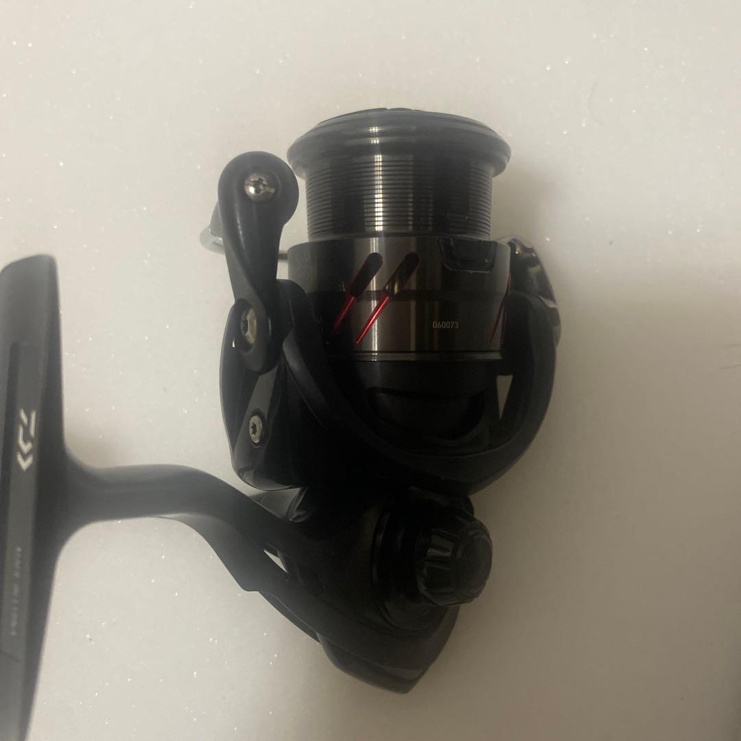 リール 18TATULA LT 2500S