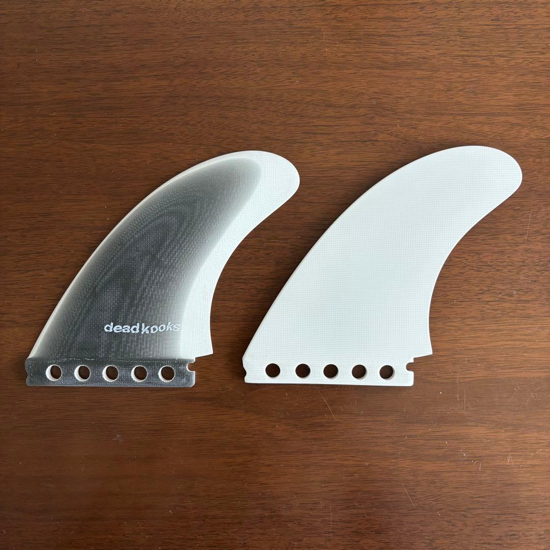 dead kooks サーフボードツインフィン