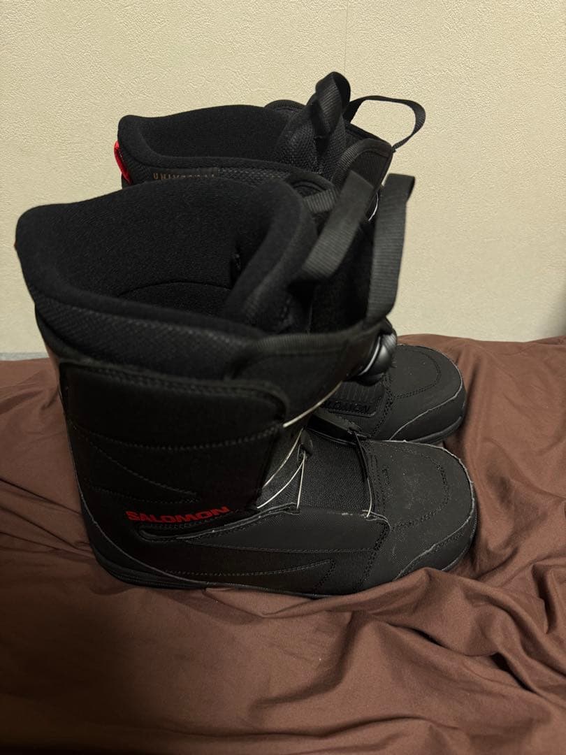 SALOMON スノーボードブーツ