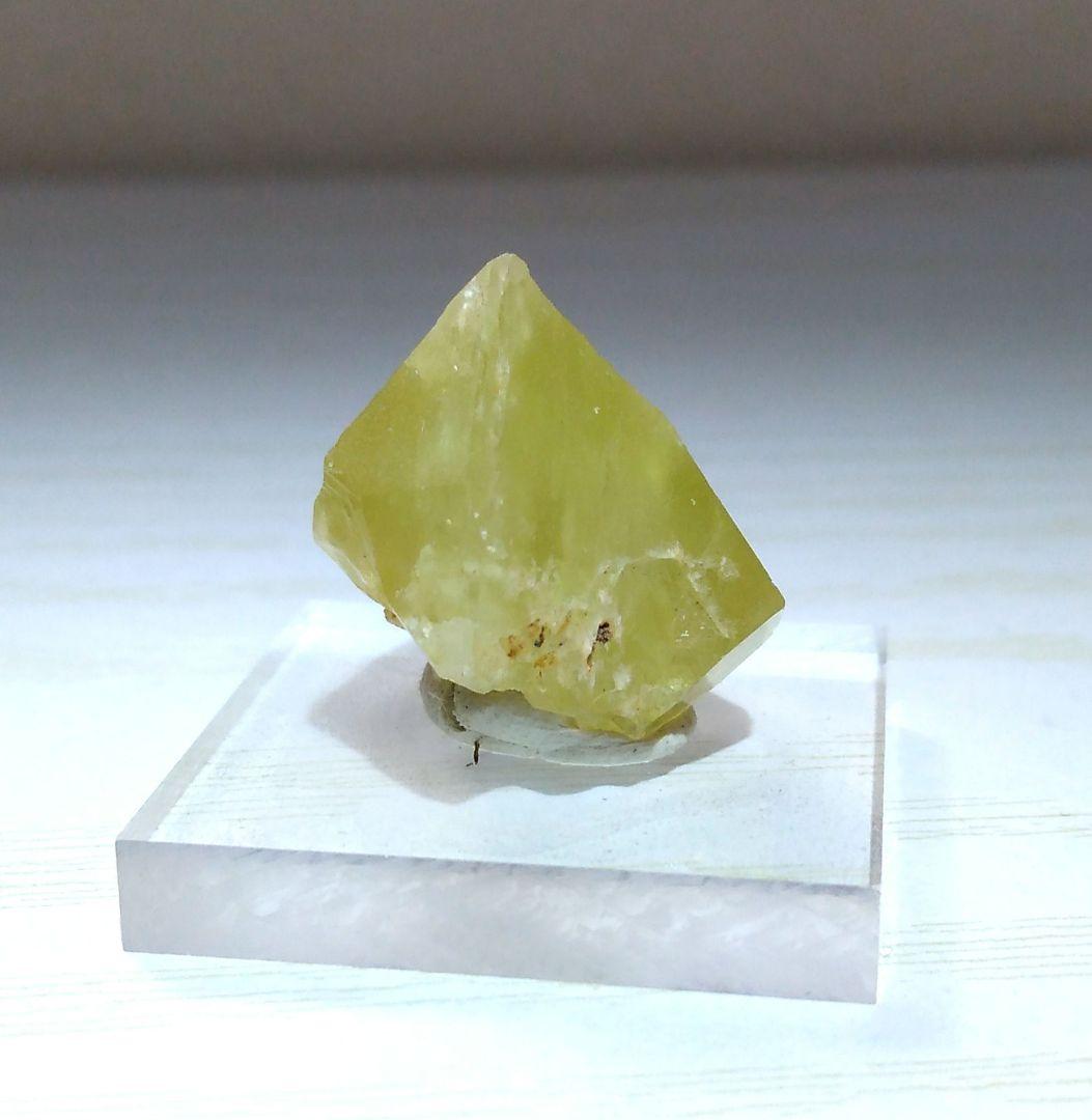 ブラジリアナイト　希少宝石鉱物標本