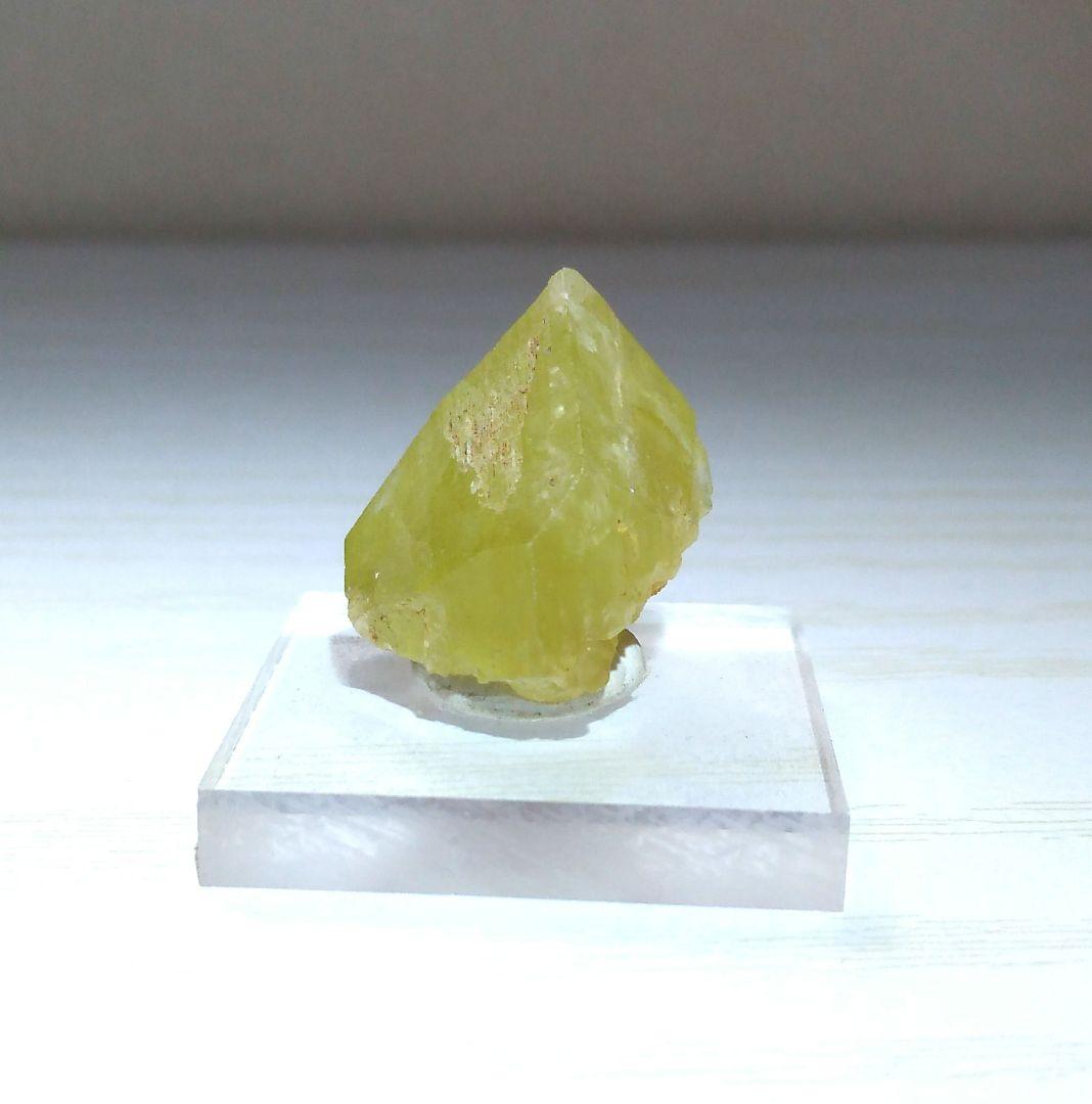 ブラジリアナイト　希少宝石鉱物標本