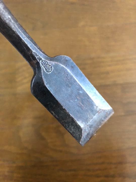 鑿　ノミ　玉峯