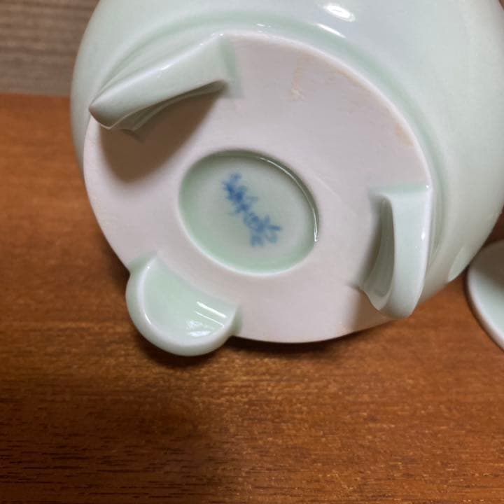 ★セール★井上萬二　人間国宝　青白磁彫文 香炉　笹