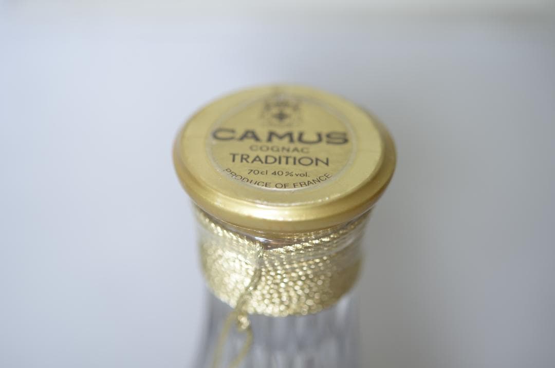 カミュ トラディション　バカラ　クリスタルボトル　替栓　冊子カード　化粧箱付き