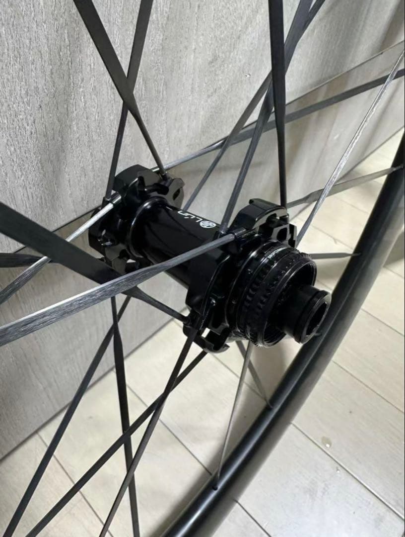 LUN HYPER D45 gen3 カーボンホイールセット　ディスクブレーキ