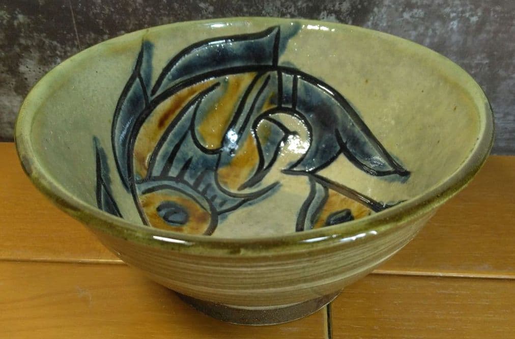 人間国宝 金城次郎 魚紋碗(茶碗,マカイ) 栞 共箱 美品 やちむん 壷屋焼