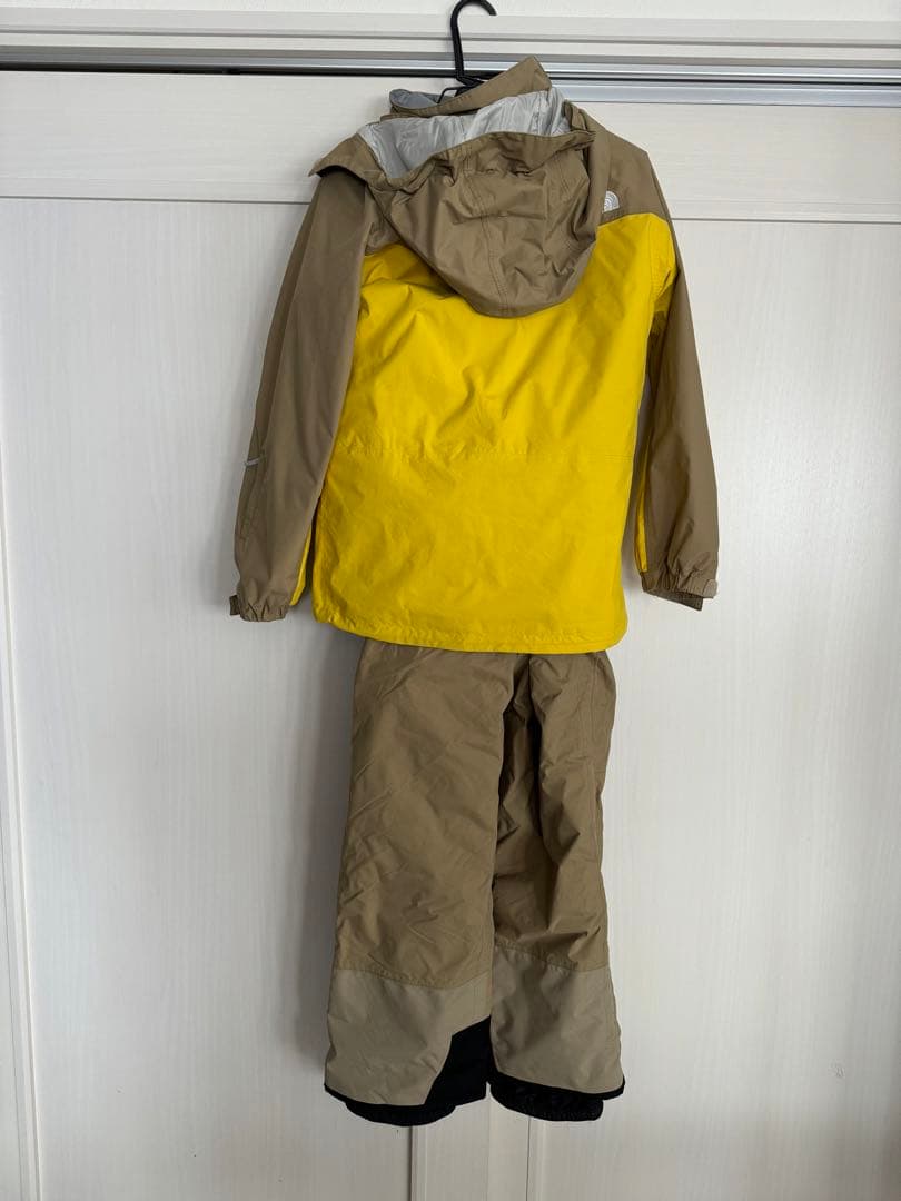 注意⚠️発送12月4日⚠️THE NORTH FACE 子どもスキーウェア150