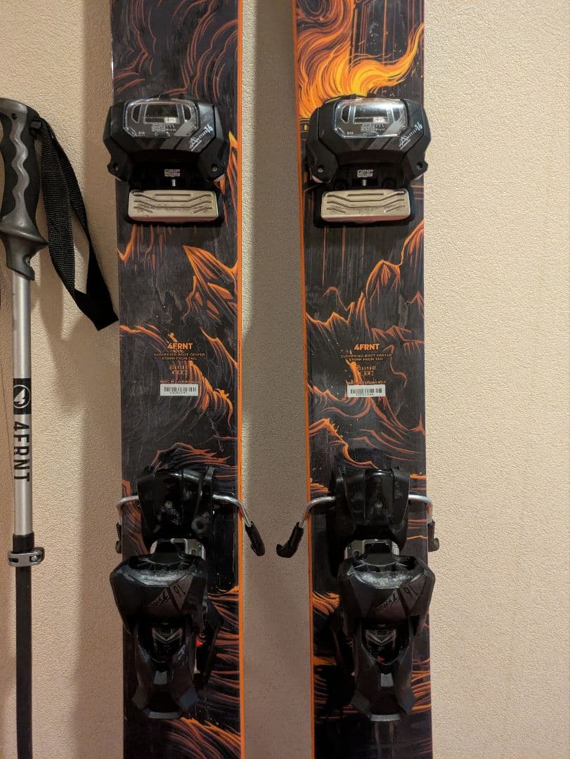 4FRNT DEVASTATOR 184cm スキー板、ストックセット