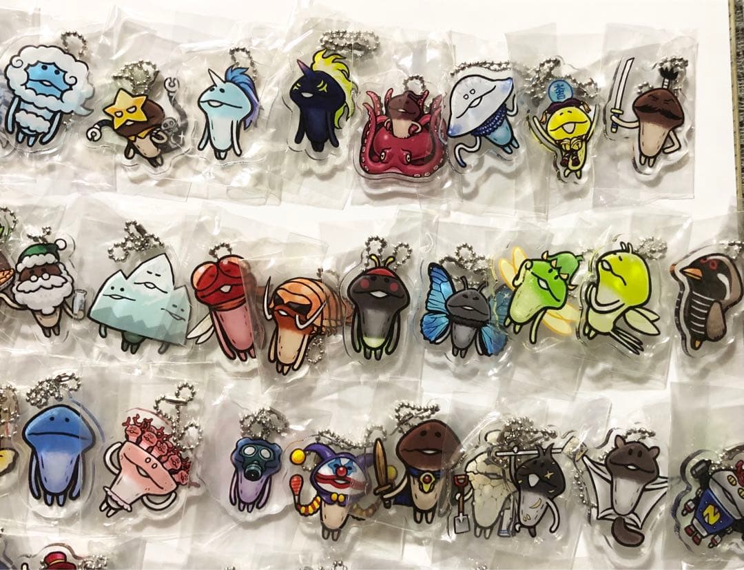 なめこ　大なめこ展　アクリルキーホルダー　レア　なめこ栽培キット　限定