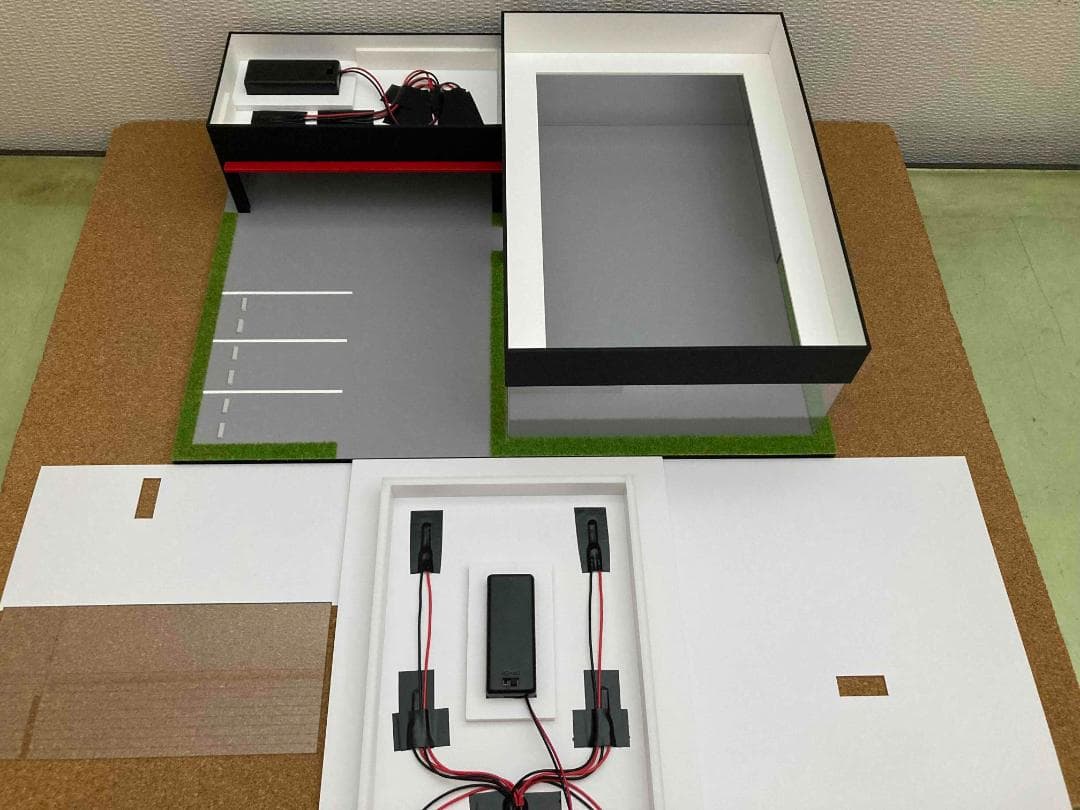 ミニカー専用ジオラマ：1/64 カーディーラーⅣ（オールブラック）希少モデル！