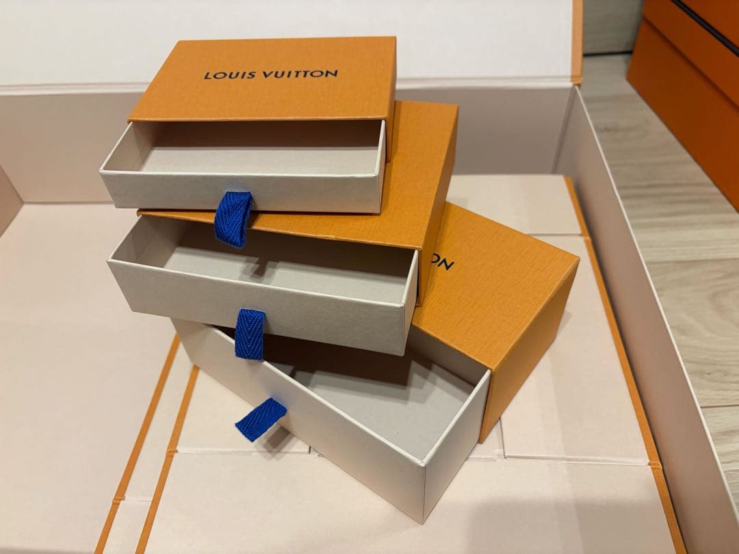 LOUIS VUITTON ルイヴィトン　空箱　19個