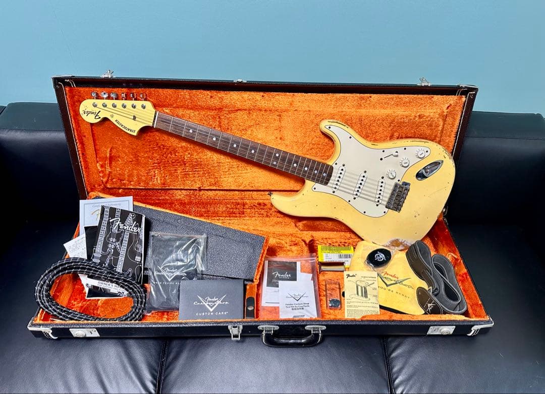 ギター Stratocaster Vintage White Revers Head