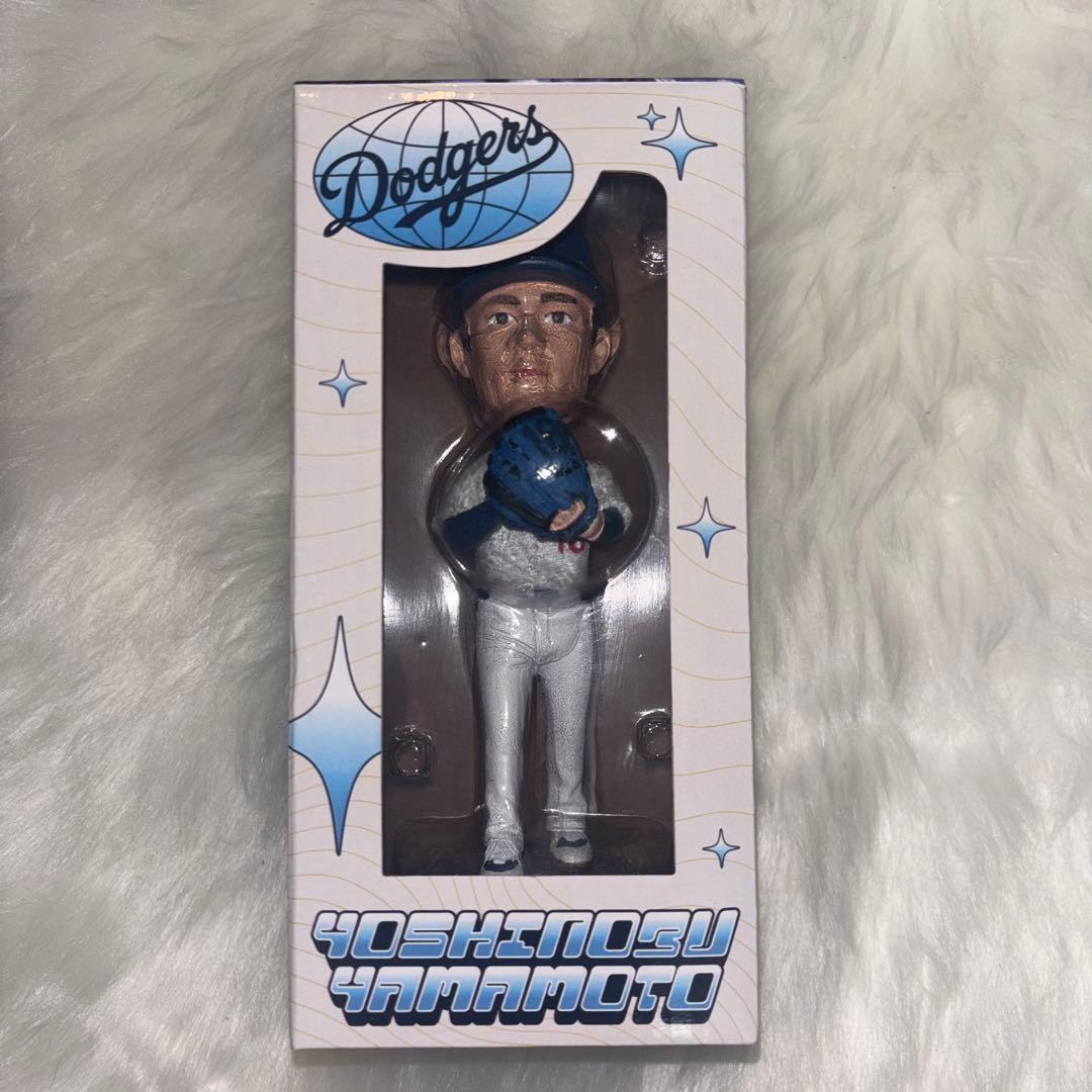 山本由伸 ボブルヘッドフィギュア