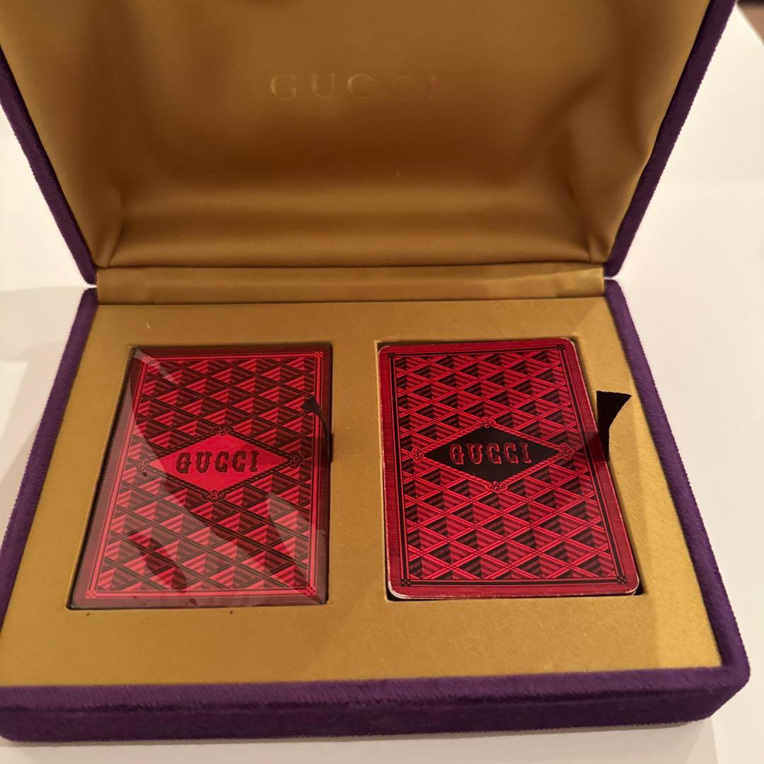 GUCCI トランプセット 紫色 ケース付き
