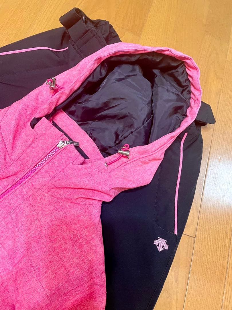 DESCENTE HEAT NAVI ピンク スキーウェア　上下セット