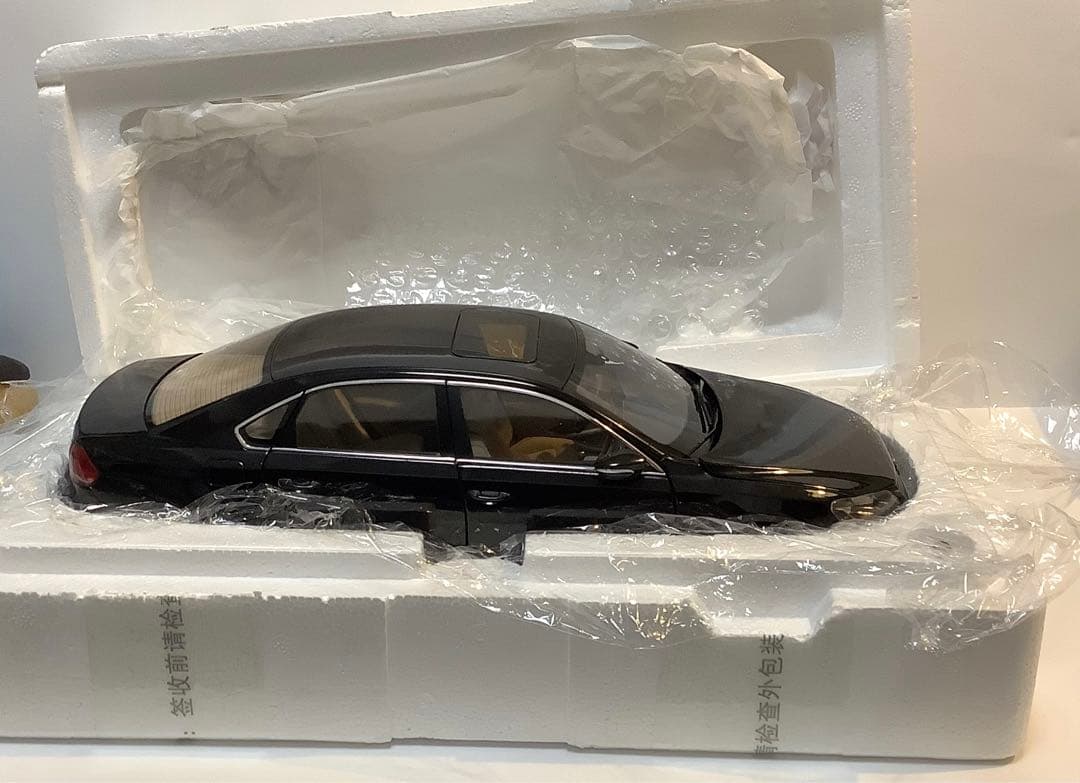 VW パサート Passat 1/18 ミニカー 未使用　フォルクスワーゲン