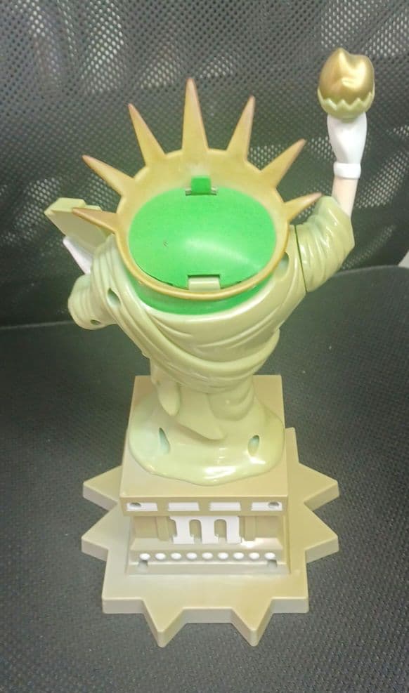 m&m's NY限定　自由の女神　チョコディスペンサー レア