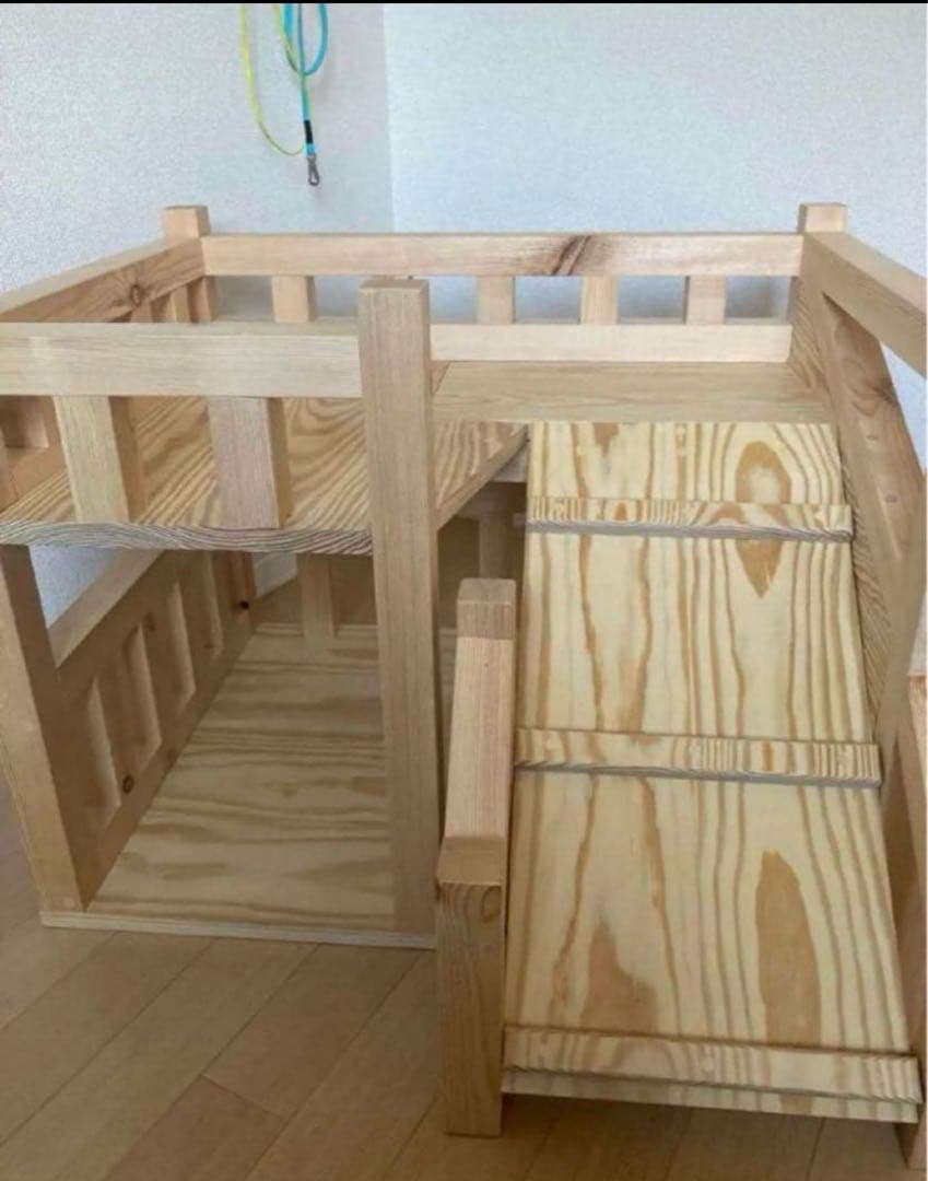 【小型犬向け】職人手作り 木製2階建てドッグハウス｜無垢材｜直接取引割引あり
