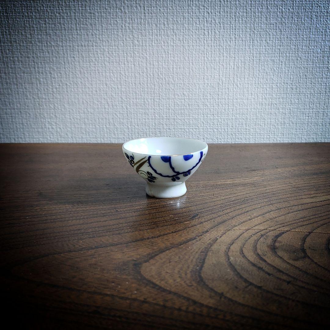 猪口　盃　記念杯　販促品　明治　大正　昭和　染付　草花文様