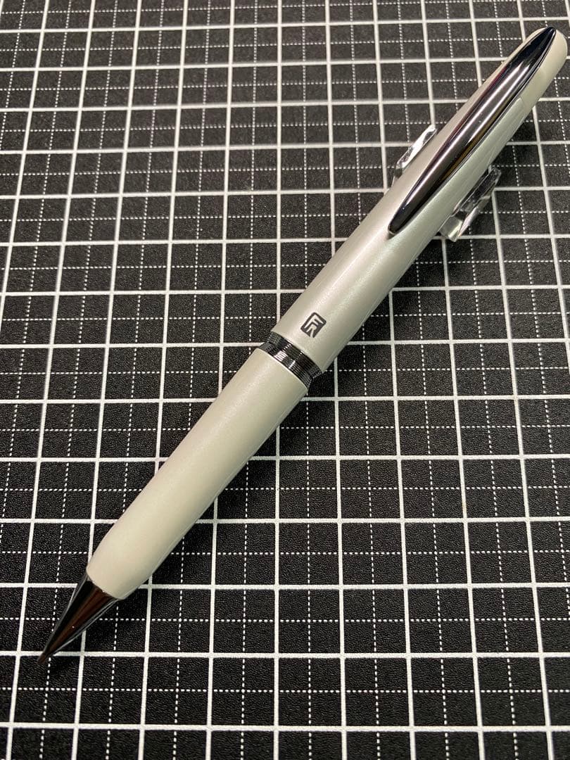 PILOT FUMI RAKU Pearl-White MP 芯径0.5mm