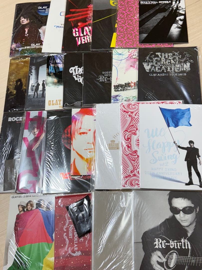 GLAY ライブ パンフレット 24冊 まとめ買いorバラ売り可 コメント下さい