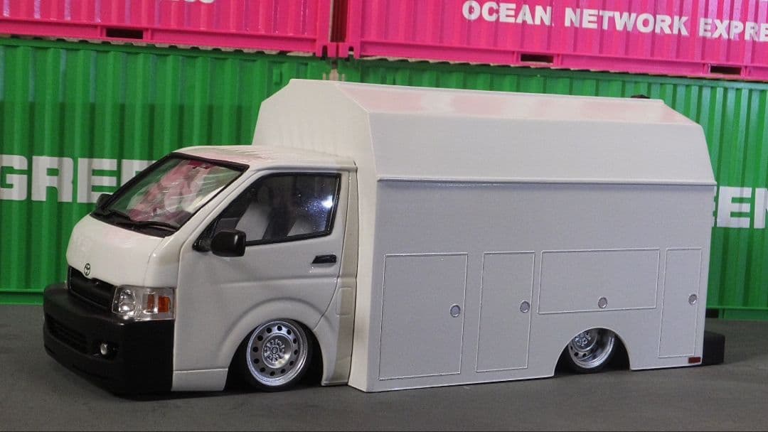 1/24 200系　ハイエース　KUV 仮想USDM 北米仕様　JDM