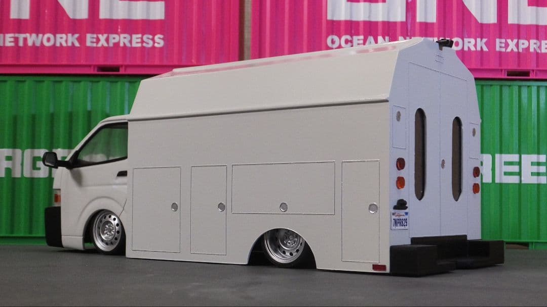 1/24 200系　ハイエース　KUV 仮想USDM 北米仕様　JDM