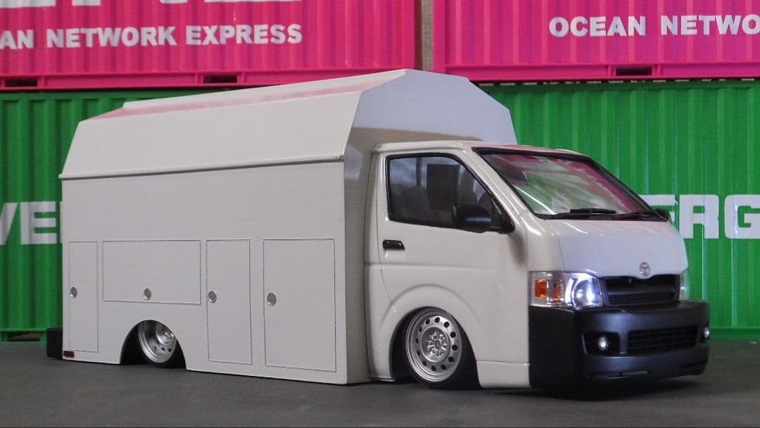 1/24 200系　ハイエース　KUV 仮想USDM 北米仕様　JDM