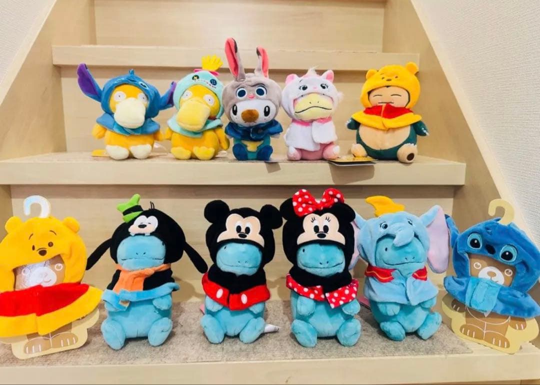 ディズニー シークレットポンチョ ユニベア ぬい服 ぬい撮り ディズニーストア