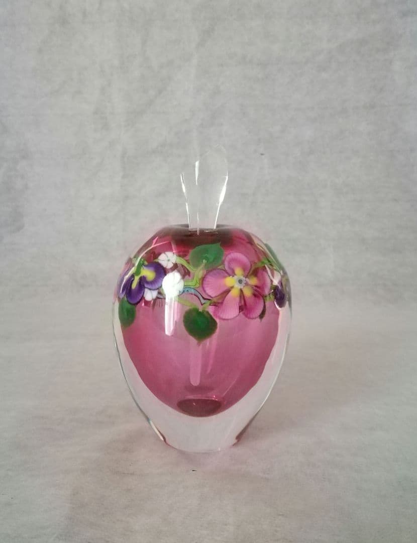 ZelliqueStudio　色ガラス花文パフュームボトル　香水瓶　アートガラス