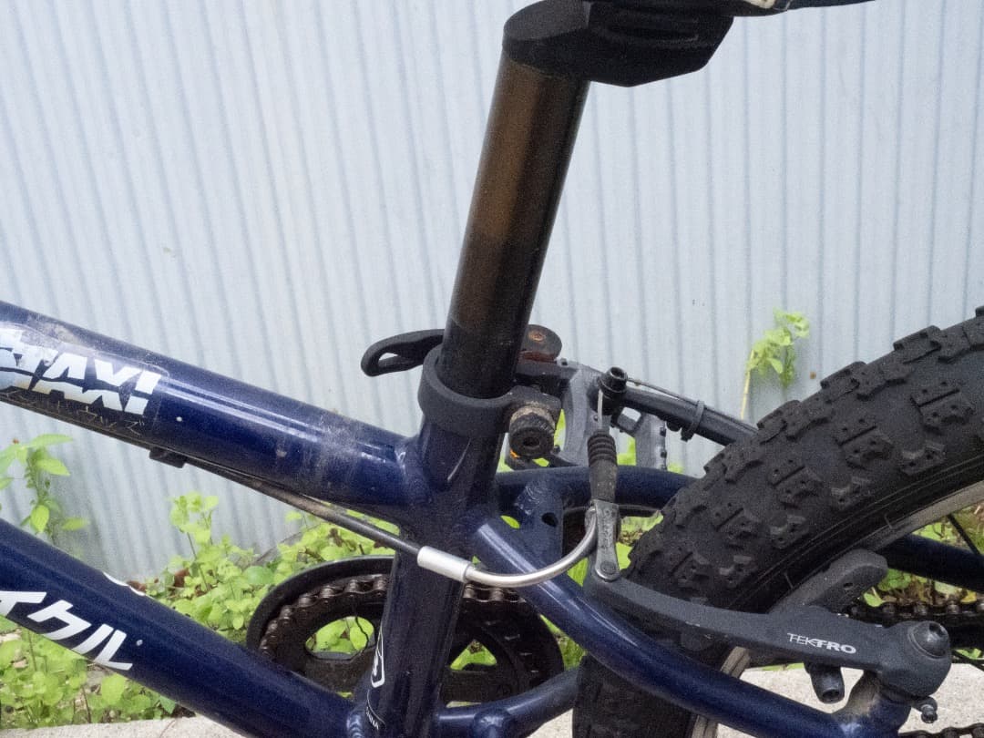 ヨツバサイクル18インチ キッズバイク ネイビー