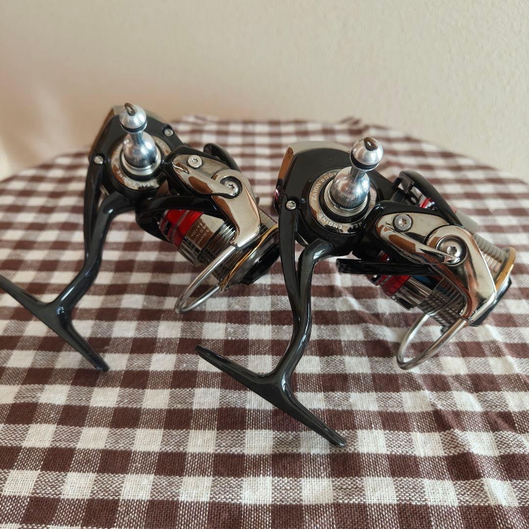 【2台セット】 ダイワ 13イージス2004【軽量リールスタンド付き】AEGIS