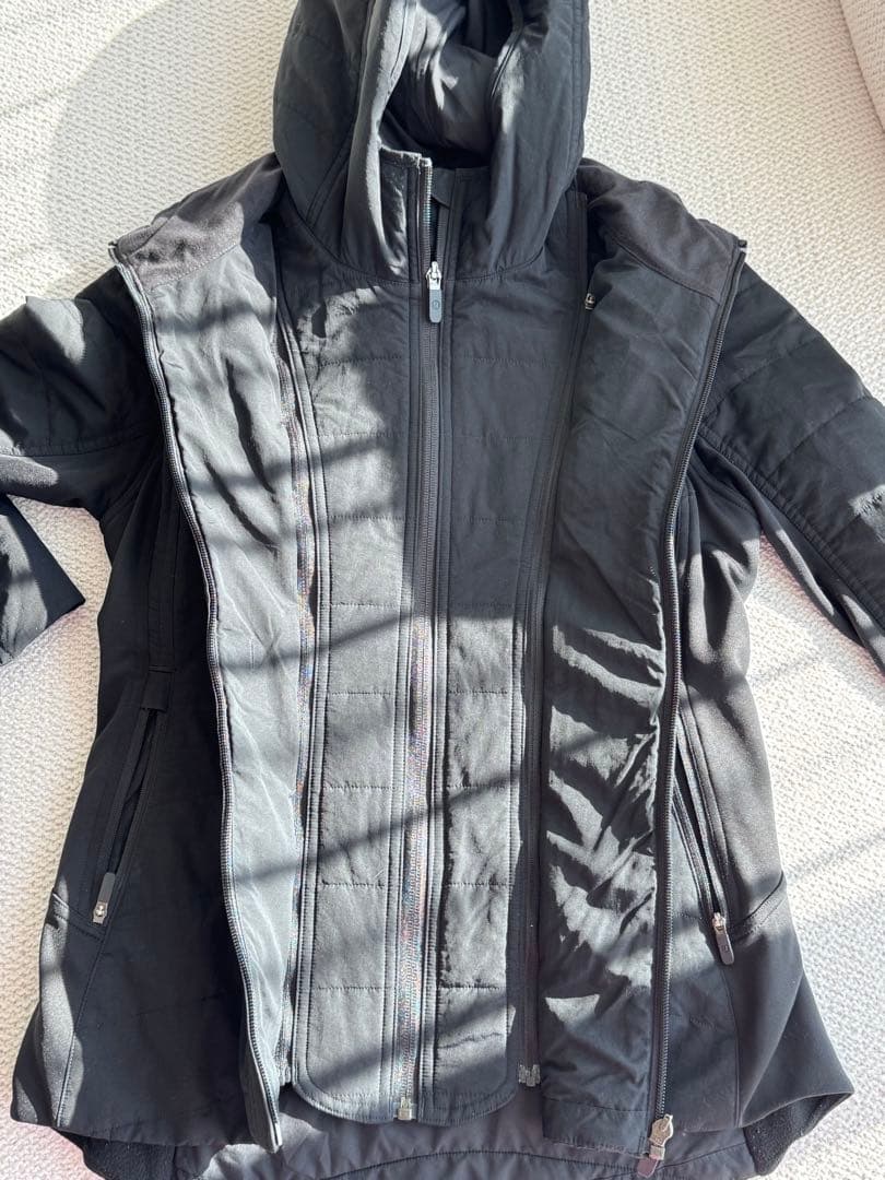 Lululemon レディースランニングジャケットS size ブラック