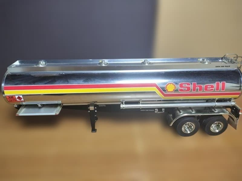 タミヤ 1/14トレーラートラック用 フューエルタンク 　パネルバン 2台セット