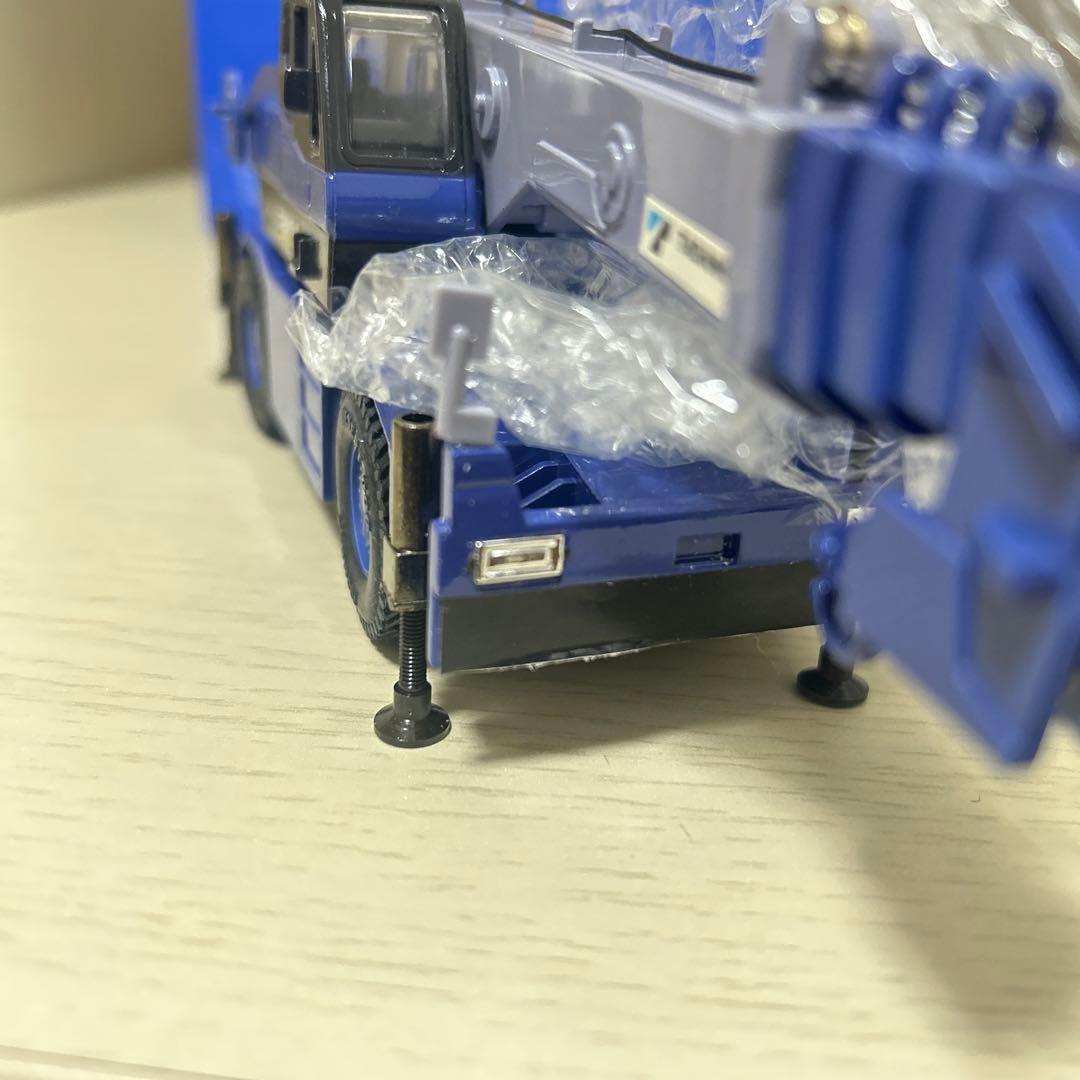 タダノ　ラフタークレーン　CREVO300 ミニチュア