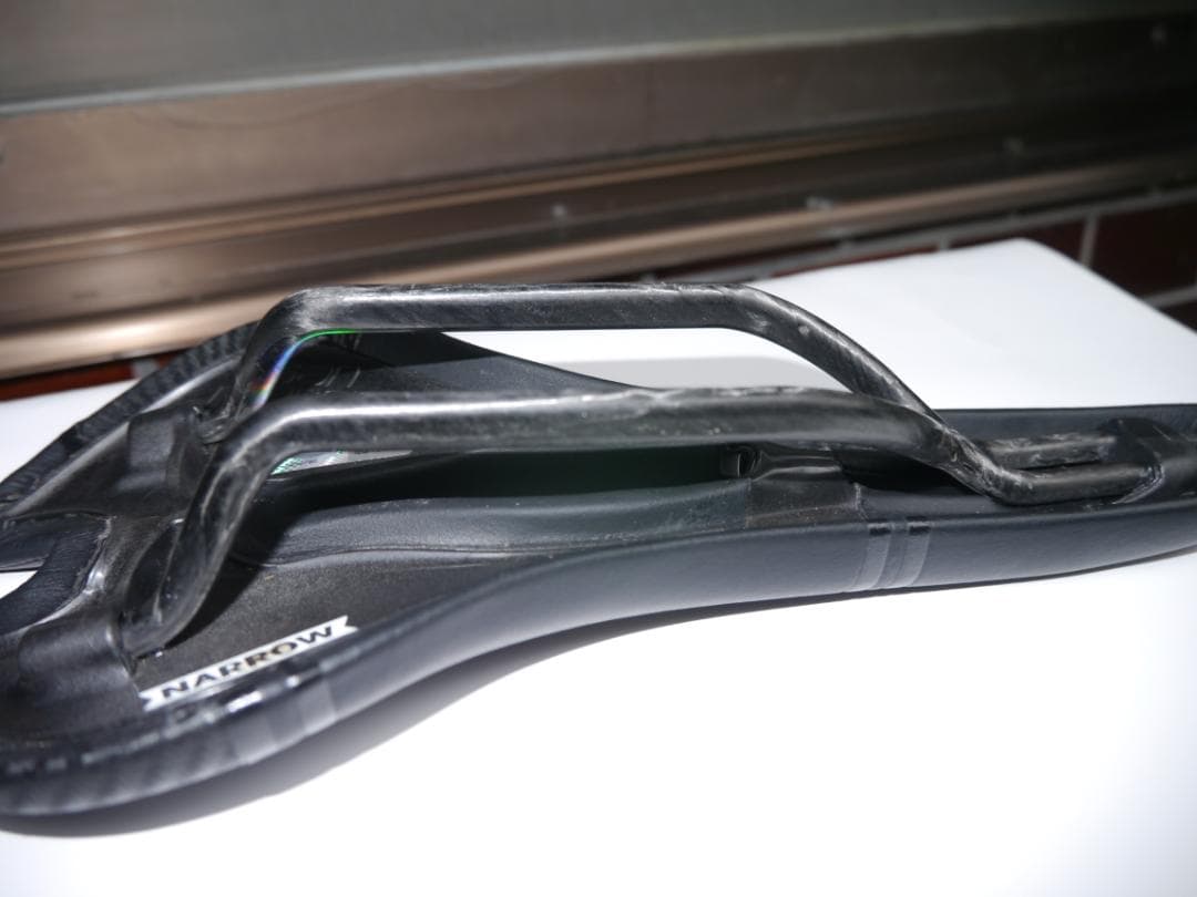 サドル：SELLE SAN MARCO ASPIDE CARBON FXサドル