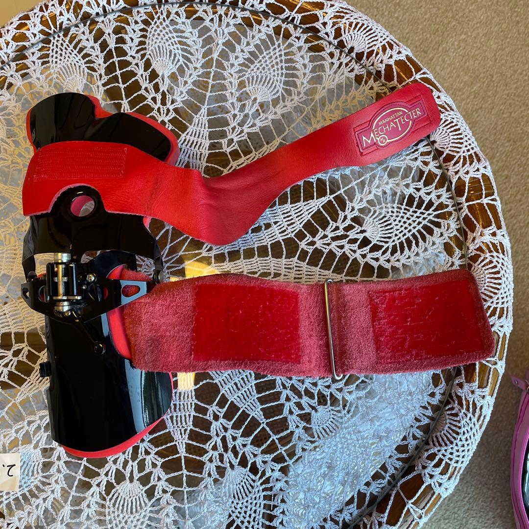 MANHATTAN MECATECTERボウリングリストサポート 赤黒