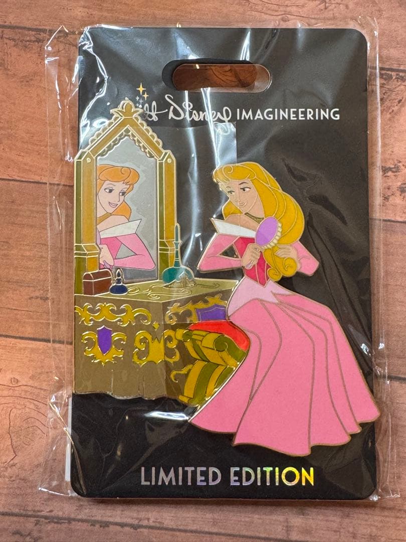 WDI MOG Disney Vanity Aurora オーロラ　ピンバッジ